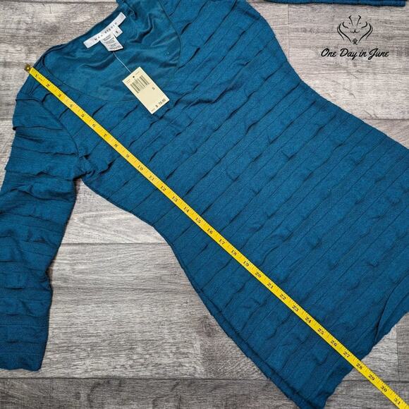 Max Studio Long Sleeve Tiered Top Size S - Picture 4 of 5